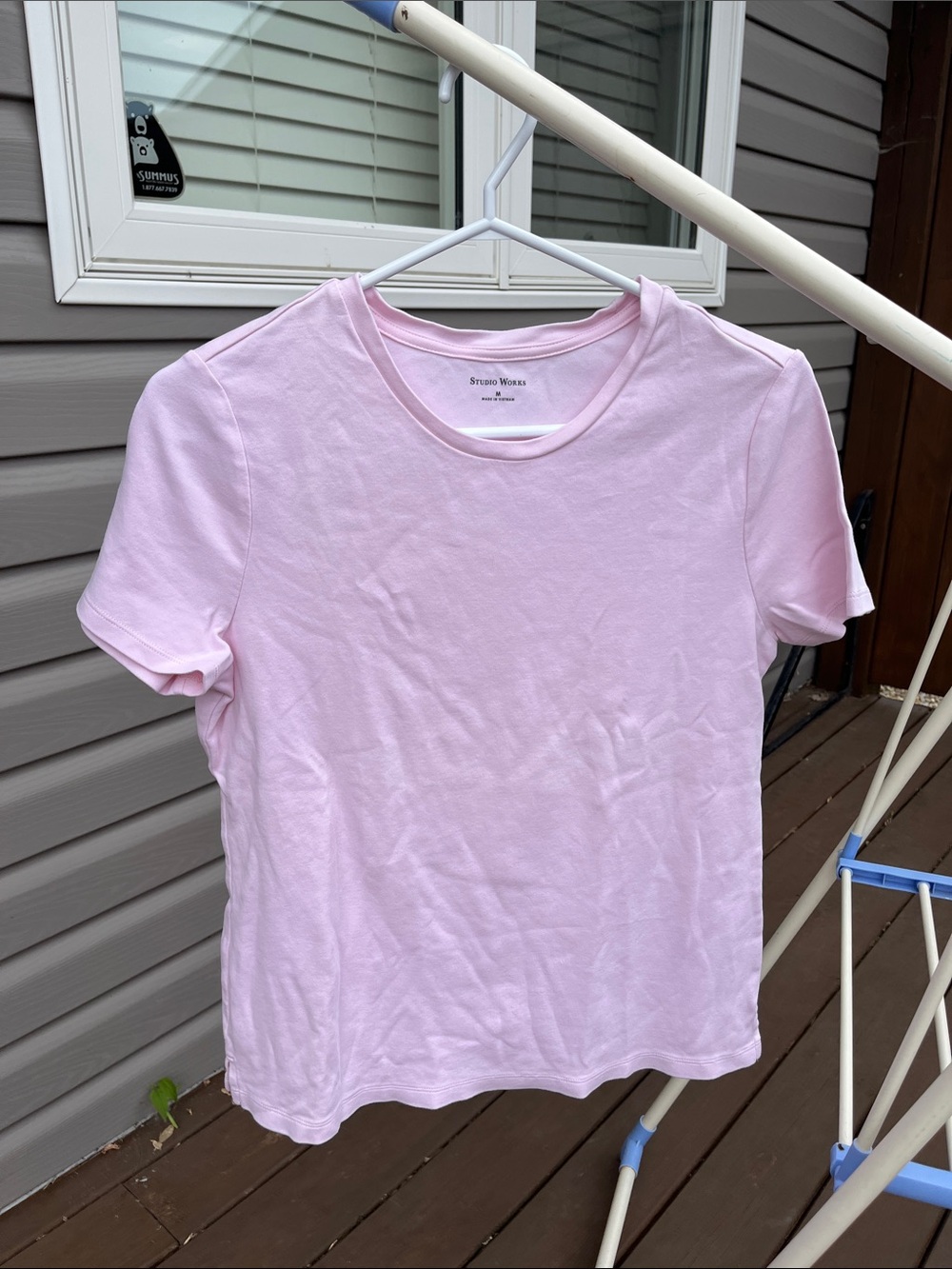 Studio Works Light / pastel Pink Short Sleeve crew Tee. 100% cotton knit Medium